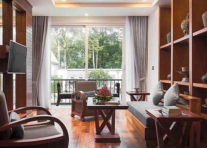 J7 Angkor 5* Siem Reap